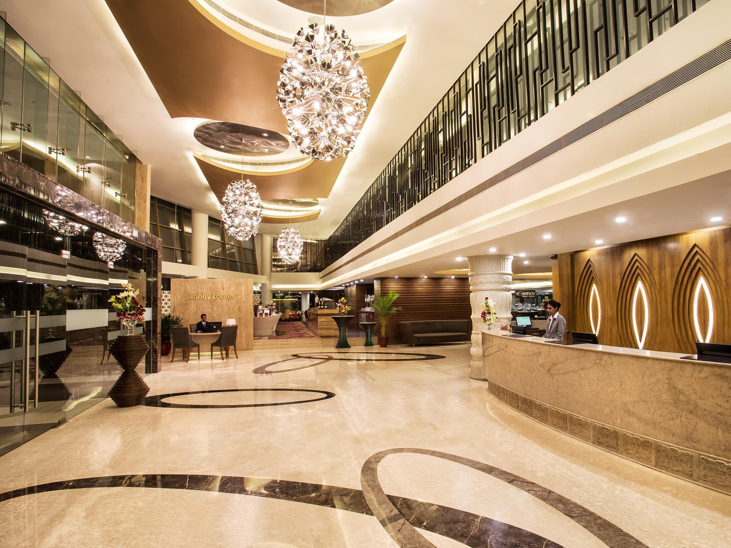 Crowne Plaza Ahmedabad City Centre By Ihg Exterior foto